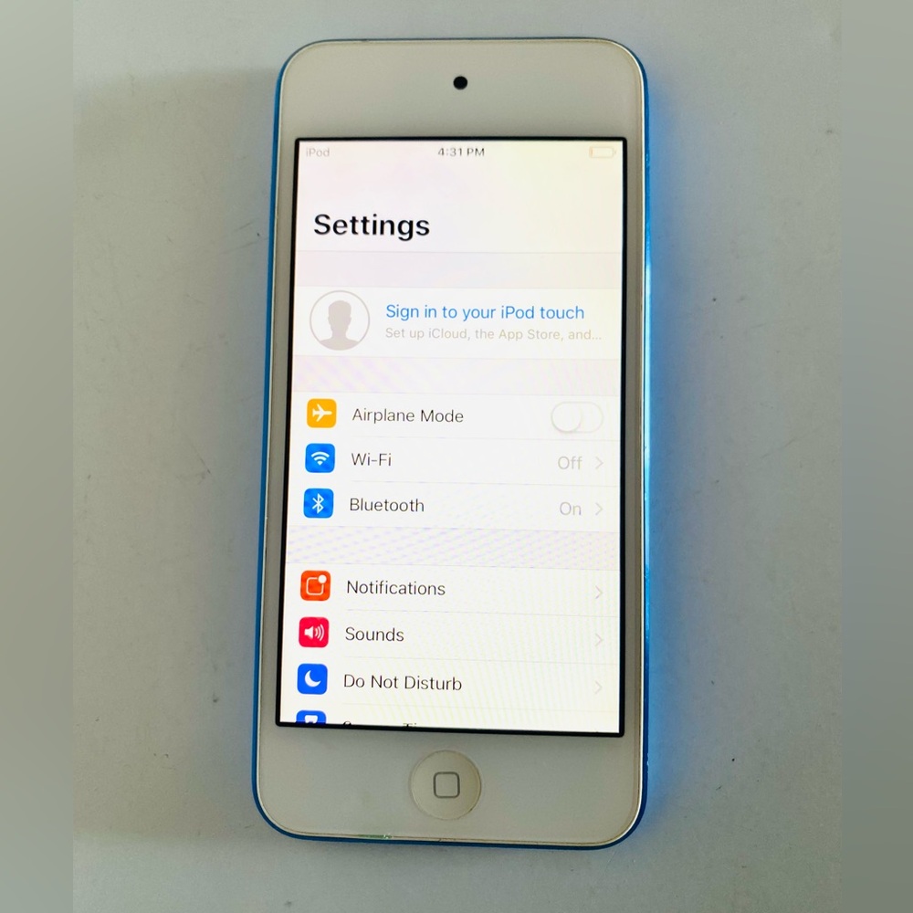 Apple iPod touch ( 6th Generation) Blue 16 GB Conditions Working Great Like New - Picture 5 of 5